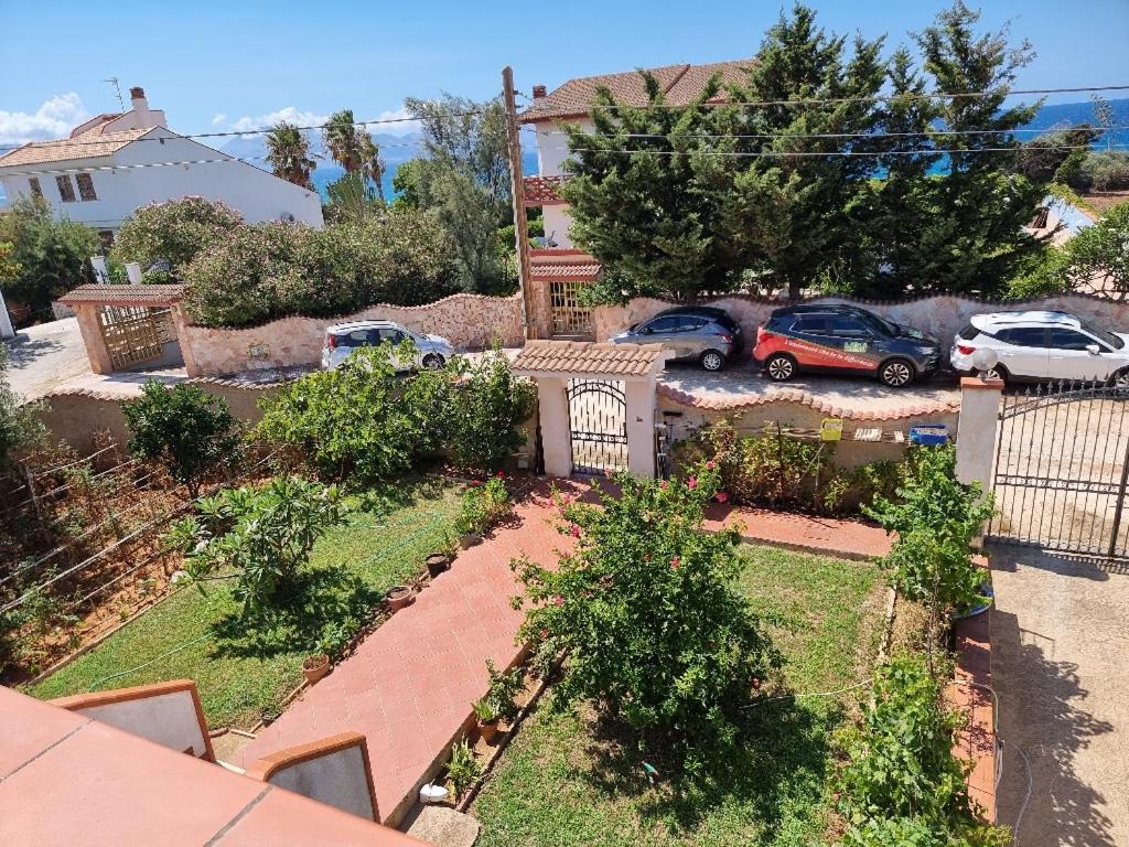 Villa Flora - With Sea View, 2 Minutes Walk To Beach Trappeto  Exterior foto